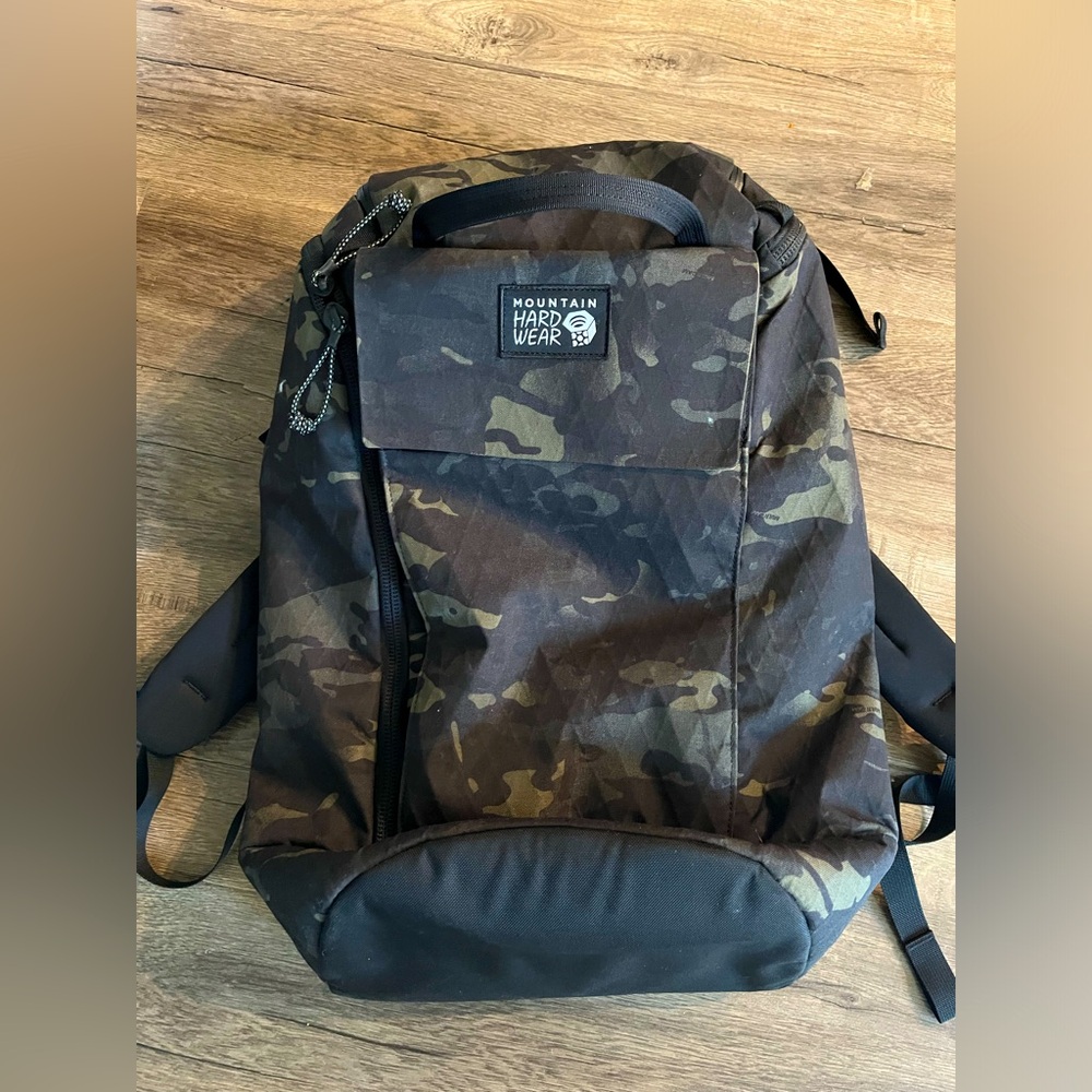 Mountain hard wear backpack